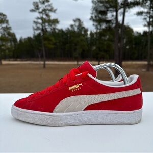 Puma Suede Classic XXI Sneakers Mens 7 / Womens 8.5 Red White Shoes Low Top Lace